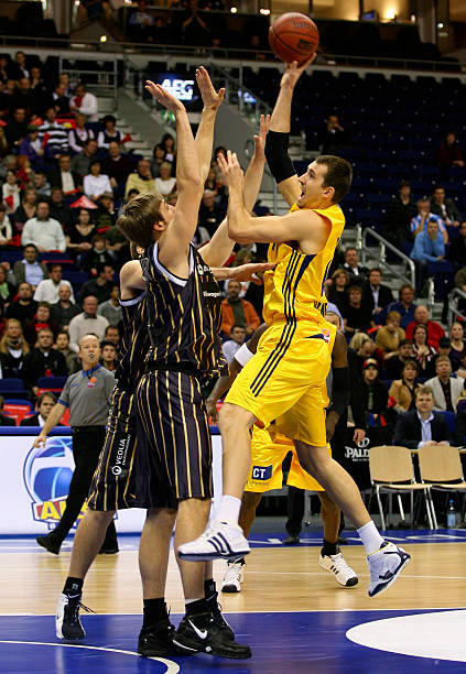 年轻球员的 年轻球员的