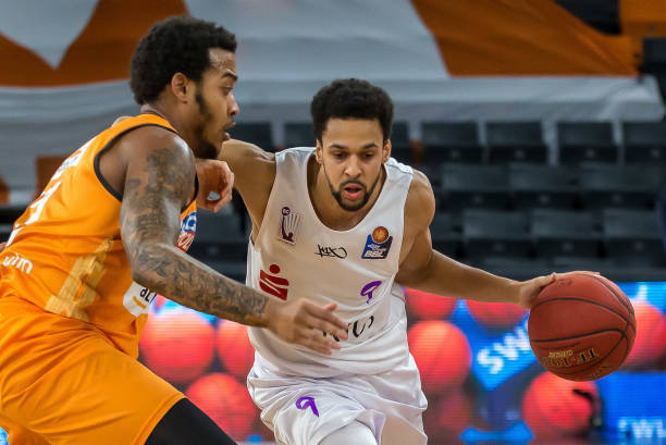 在强手如林 在强手如林