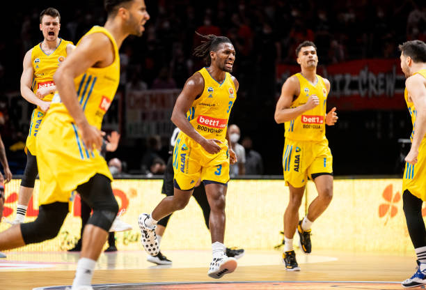 体育中超：再遭失利 大连人0-2不敌天津津门虎