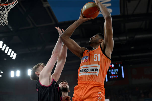 卡萨多：每场比赛都是一场战斗；我们进行了很多造越位的训练